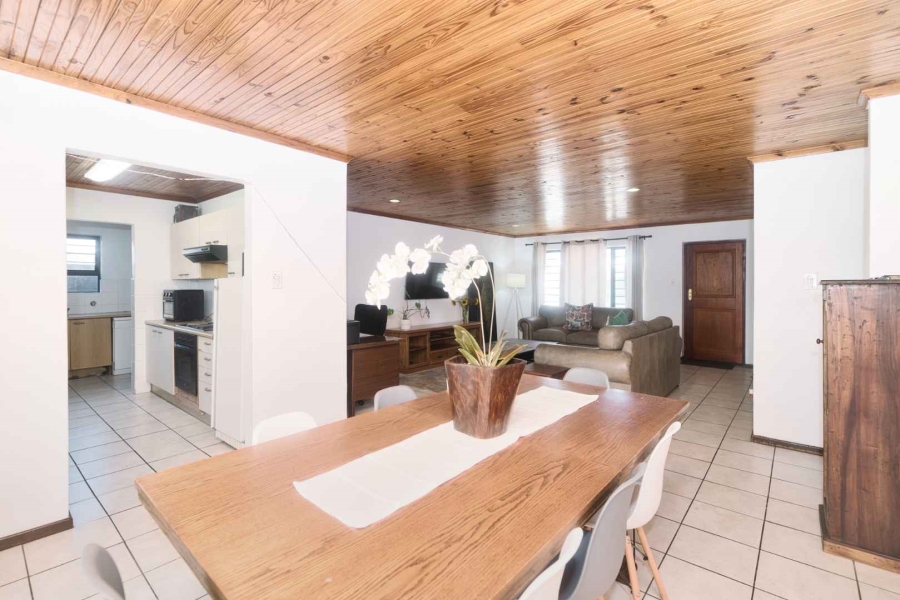 2 Bedroom Property for Sale in Westcliff Western Cape